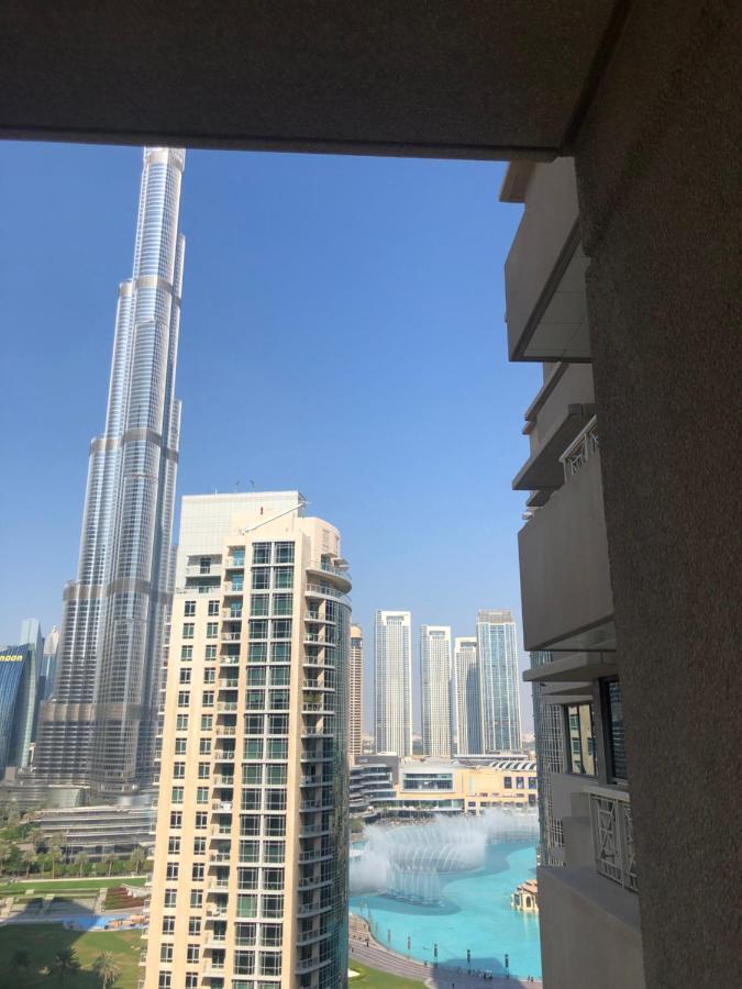 Downtown Boulevard One Bedroom Apt In 29 Blvd غرفة وصالة Burj & Fountain View Master Bedroom Plus 2 Single Beds In Living Room Dubái Exterior foto