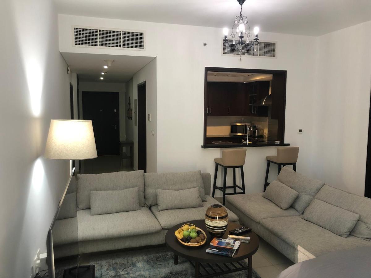 Downtown Boulevard One Bedroom Apt In 29 Blvd غرفة وصالة Burj & Fountain View Master Bedroom Plus 2 Single Beds In Living Room Dubái Exterior foto