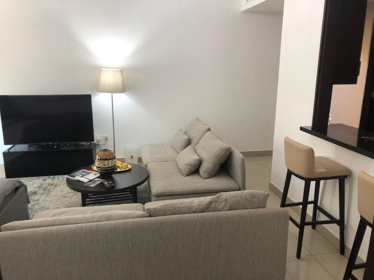 Downtown Boulevard One Bedroom Apt In 29 Blvd غرفة وصالة Burj & Fountain View Master Bedroom Plus 2 Single Beds In Living Room Dubái Exterior foto