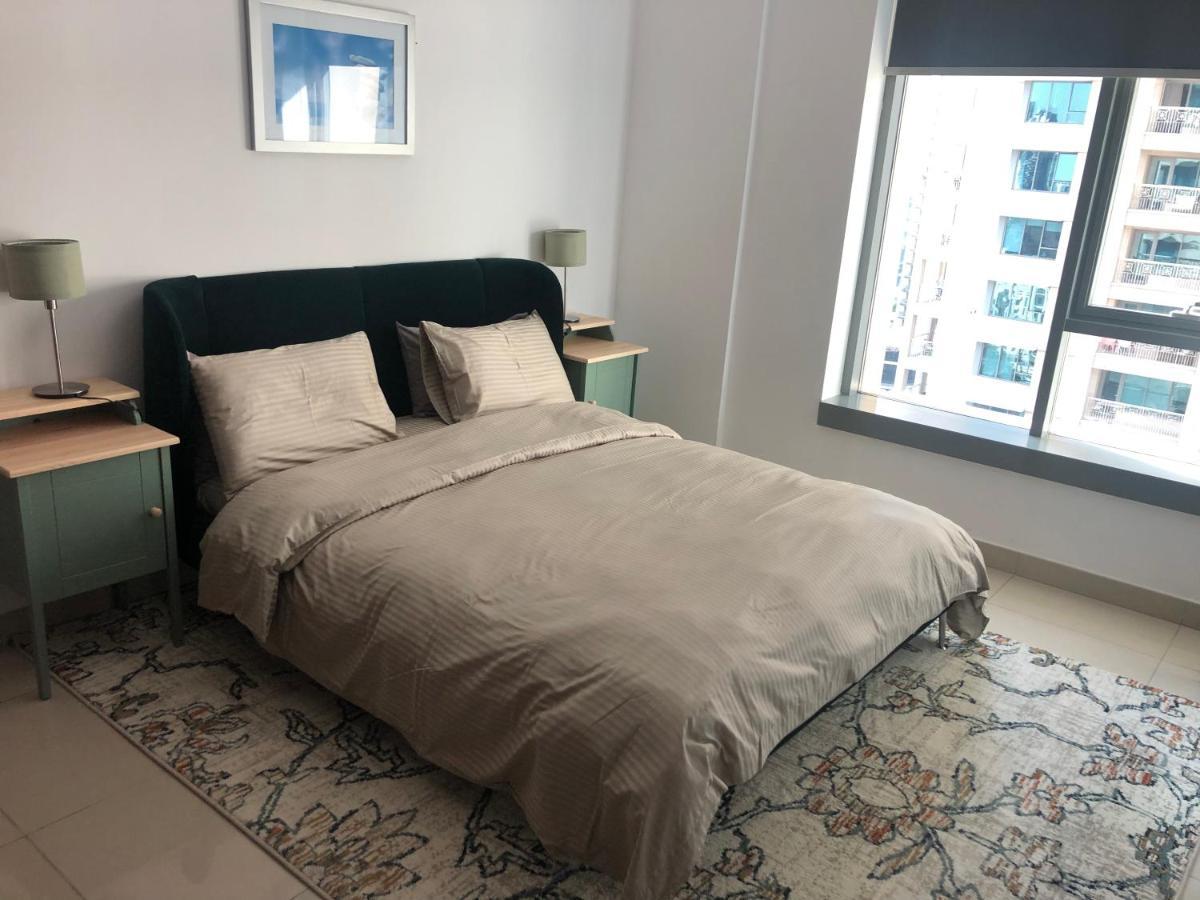 Downtown Boulevard One Bedroom Apt In 29 Blvd غرفة وصالة Burj & Fountain View Master Bedroom Plus 2 Single Beds In Living Room Dubái Exterior foto